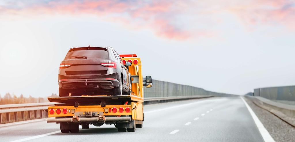 Autoforhandler med biler til udlejning